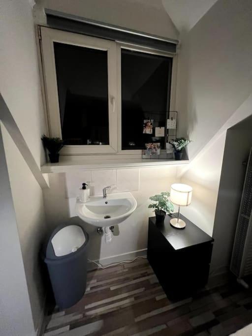 Room 404 - Eindhoven - By T&S. Zewnętrze zdjęcie