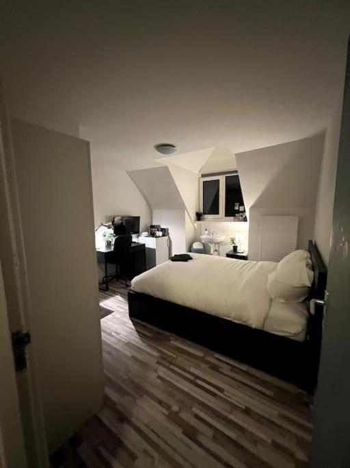Room 404 - Eindhoven - By T&S. Zewnętrze zdjęcie
