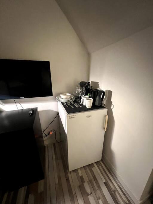 Room 404 - Eindhoven - By T&S. Zewnętrze zdjęcie